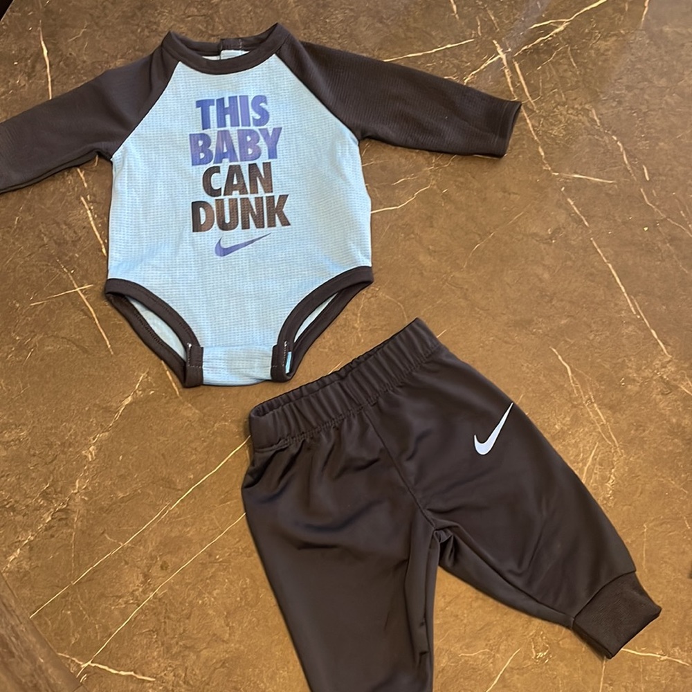 Nike 2-piece